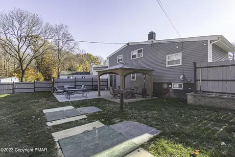 911 Flora Ln, Boothwyn, PA 19061 photo 24
