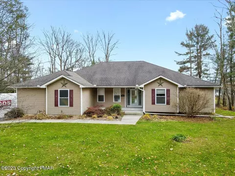 109 Spring House Dr, Saylorsburg, PA 18353