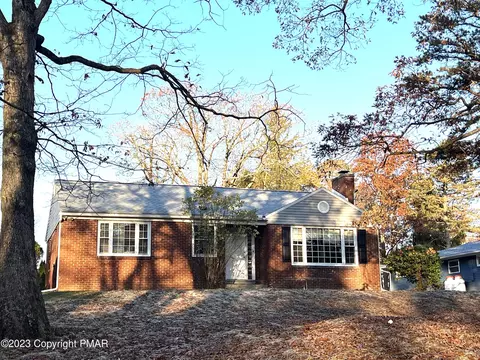 3520 Bear Creek Blvd, Bear Creek, PA 18702