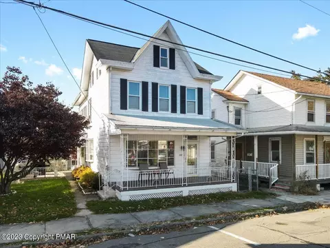 222 S Fourth St, Lehighton, PA 18235