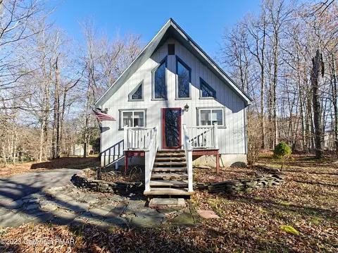 5 Tulip Ln, Thornhurst, PA 18424