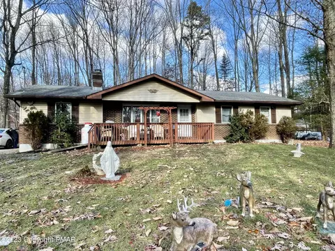 190 El Do Lake Dr, Kunkletown, PA 18058