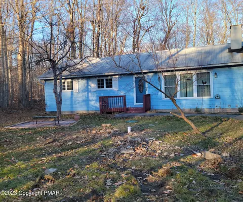 5109 Shawnee Oval, Tobyhanna, PA 18466