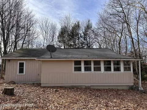 3211 Catalpa Ln, East Stroudsburg, PA 18302