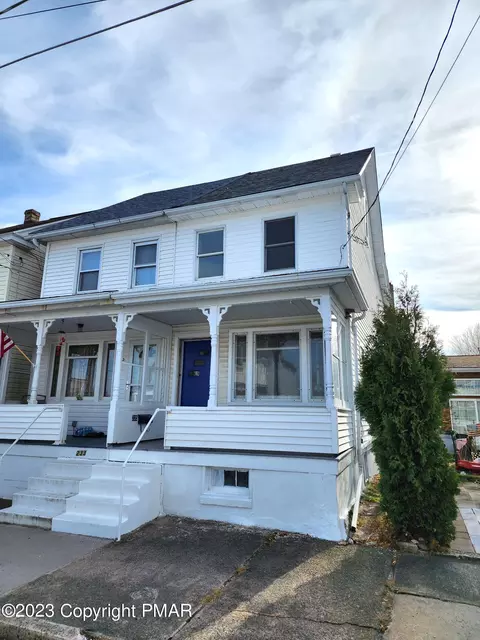 235 W Hazard St, Summit Hill, PA 18250