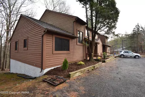 601 Mountain View Way, Bushkill, PA 18324
