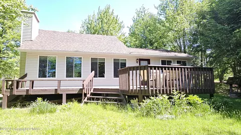 103 Eagle View Run, Long Pond, PA 18334