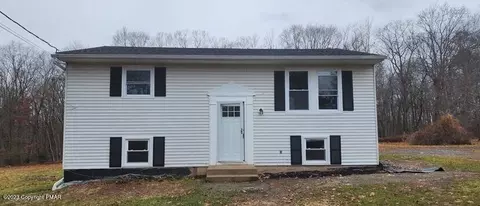 47 Plantation Rd, Wapwallopen, PA 18660