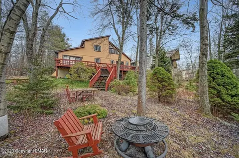5130 Beach Side Dr, Tobyhanna, PA 18466