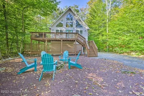 6154 Chickasa Dr, Pocono Lake, PA 18347