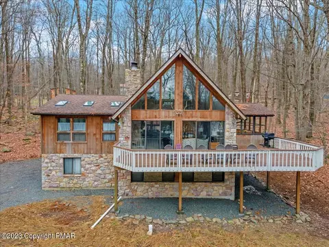 1587 Locust Ln, Pocono Lake, PA 18347