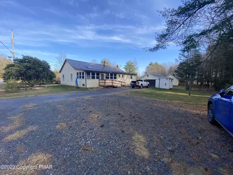 137 Tunnel Rd, White Haven, PA 18661