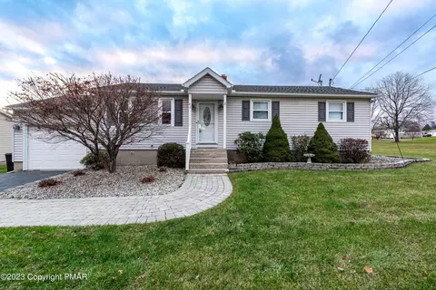 89 Gum St, Nazareth, PA 18064