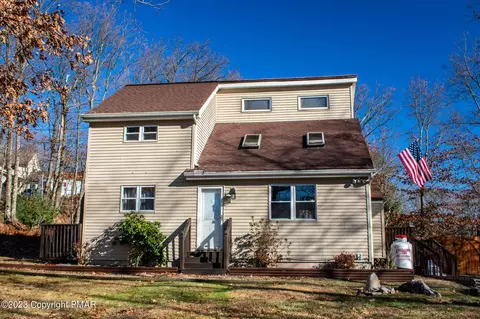 166 Shepherd Ln, Swiftwater, PA 18370
