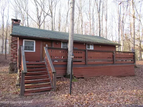 112 Holiday Dr, White Haven, PA 18661