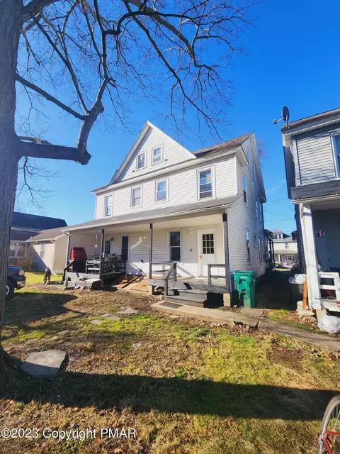 510-512 N Courtland St, East Stroudsburg, PA 18301