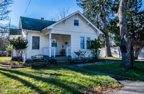901 Church St, Stroudsburg, PA 18360