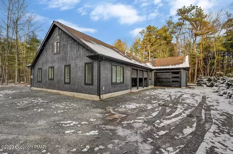 132 Long View Ln, Pocono Pines, PA 18350