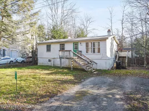 4121 Indian Ave, Pocono Summit, PA 18346
