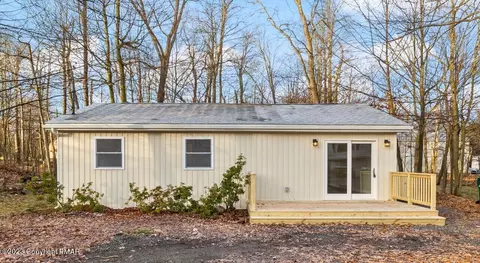 5408 Ridgefield Dr, Tobyhanna, PA 18466