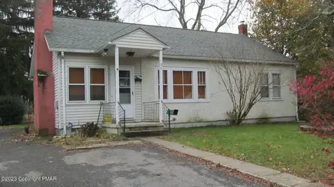 525 Avenue F, Stroudsburg, PA 18360