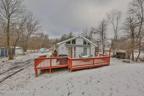 10 Lenape Trl, Albrightsville, PA 18210