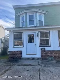 58 W Columbus Ave, Nesquehoning, PA 18240