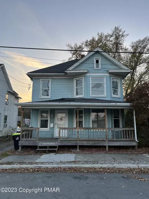 31 N 2nd St, Stroudsburg, PA 18360