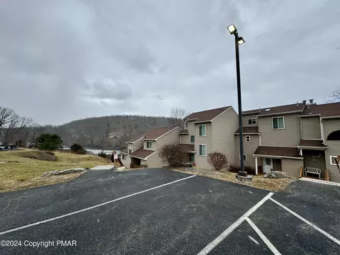 3379 Windemere Dr, Bushkill, PA 18324 photo 14