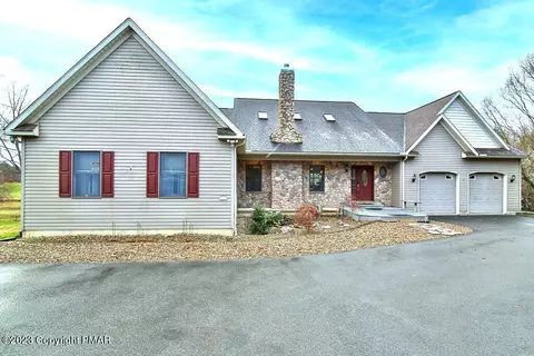 375 Jefferson St, Lehighton, PA 18235
