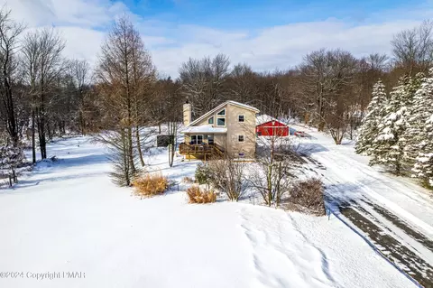 673 Kuhenbeaker Rd, Blakeslee, PA 18610