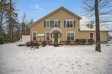 1738 Big Ridge Dr, East Stroudsburg, PA 18302