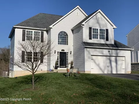 309 Freedom Ln, East Stroudsburg, PA 18301