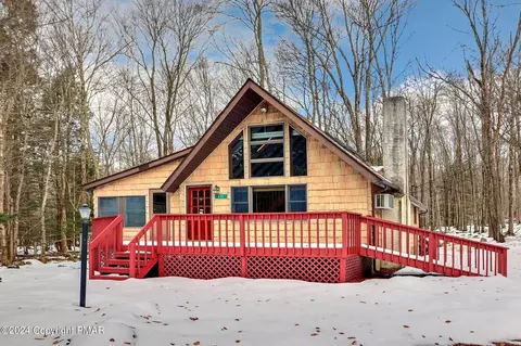 111 Cheveyo Ct, Pocono Lake, PA 18347