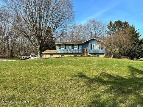 4554 S Delaware Dr, Easton, PA 18040