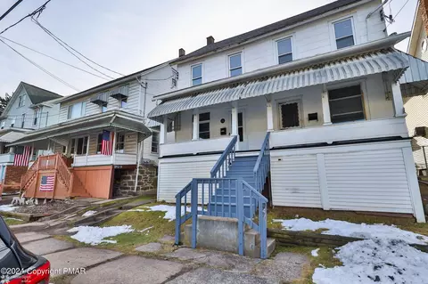 151 E Catawissa St, Nesquehoning, PA 18240