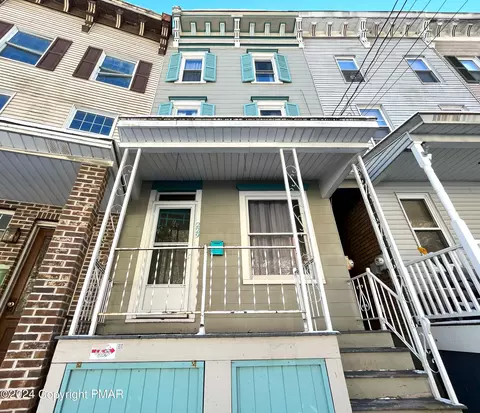 229 W Broadway, Jim Thorpe, PA 18229