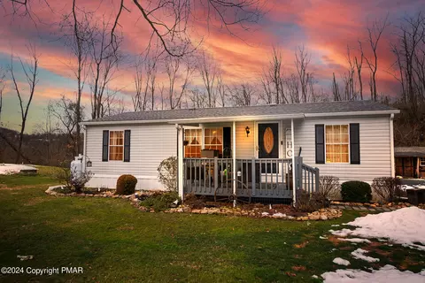 7838 7th St, Slatington, PA 18080