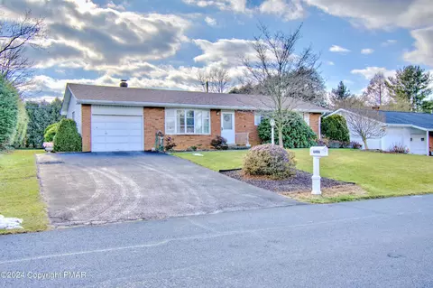 4406 South Dr, Allentown, PA 18103