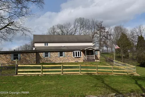 1255 Clearview Rd, Coplay, PA 18037