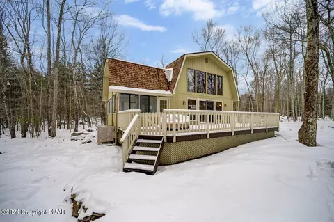 1163 Redwood Ter, Pocono Pines, PA 18350