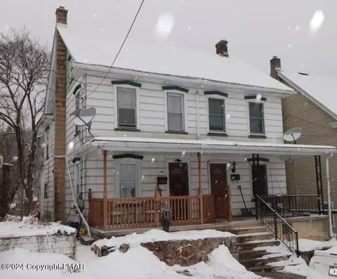 202 Carbon St, Lehighton, PA 18235