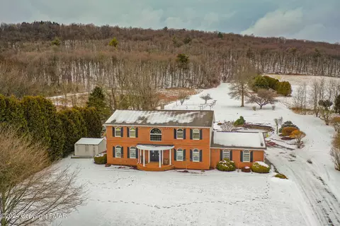 1338 E Mahoning Dr, Lehighton, PA 18235