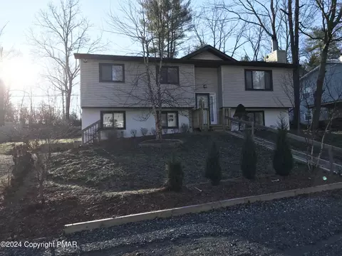 211 Wilbur Bloom Blvd, East Stroudsburg, PA 18302