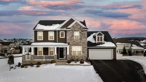 2843 Homestead Dr, Easton, PA 18040