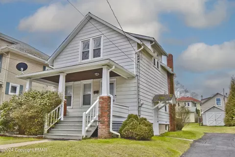 519 Queen St, Stroudsburg, PA 18360