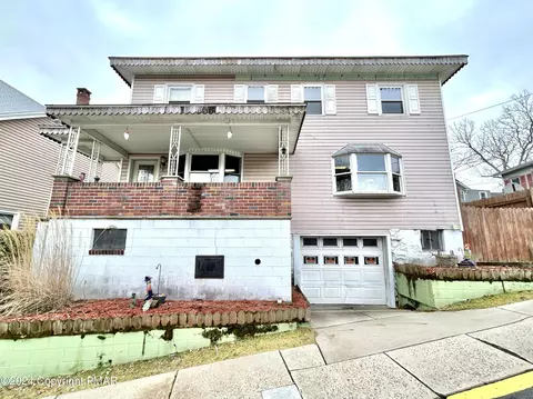 97 Center Ave, Jim Thorpe, PA 18229