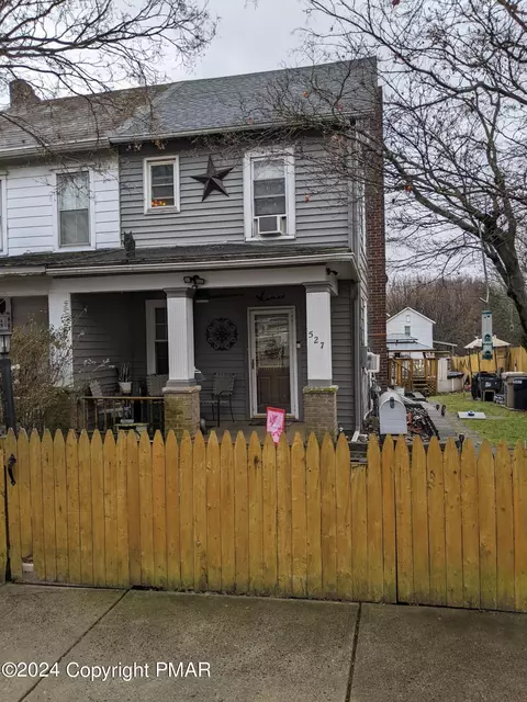 527 Broad St, Pen Argyl, PA 18072