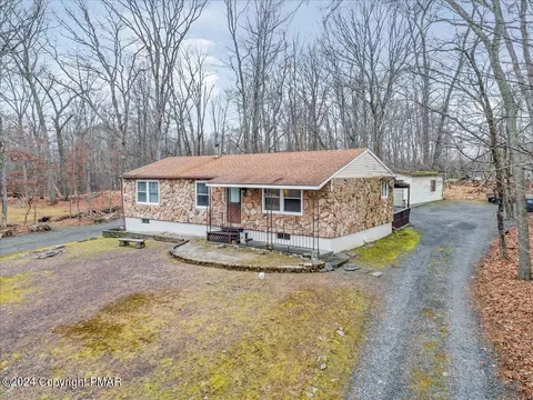 3298 Trafalgar Ave, East Stroudsburg, PA 18302
