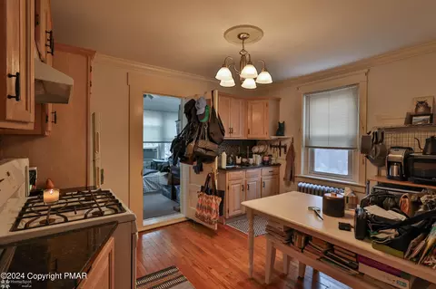 729 Spring St, Bethlehem, PA 18018 photo 32
